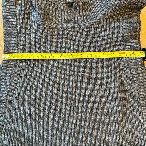 Purotatto Cashmere Wool Blend Hooded Poncho Sweater - Picture 15 of 16